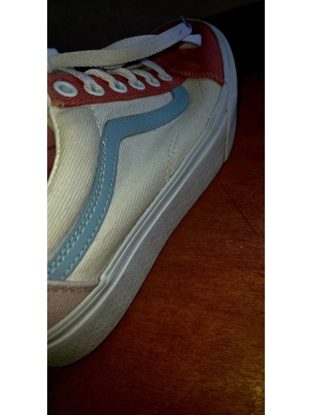 Details not Vans platform sneakers men's size 6 women's size 7 and 1/2